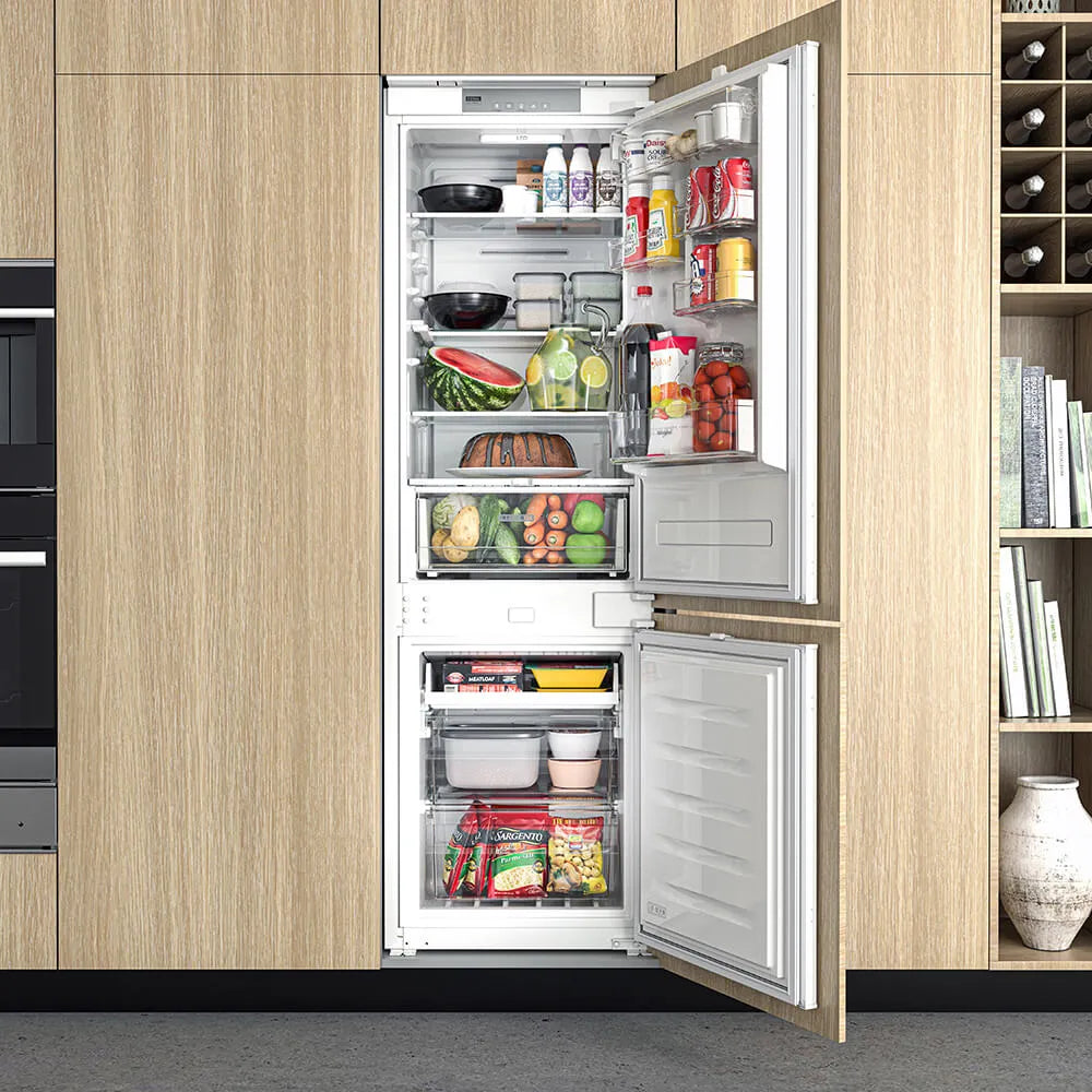 Nevera Panelable Botton Mount 250lts Whirpool -  WHC18T521STWC